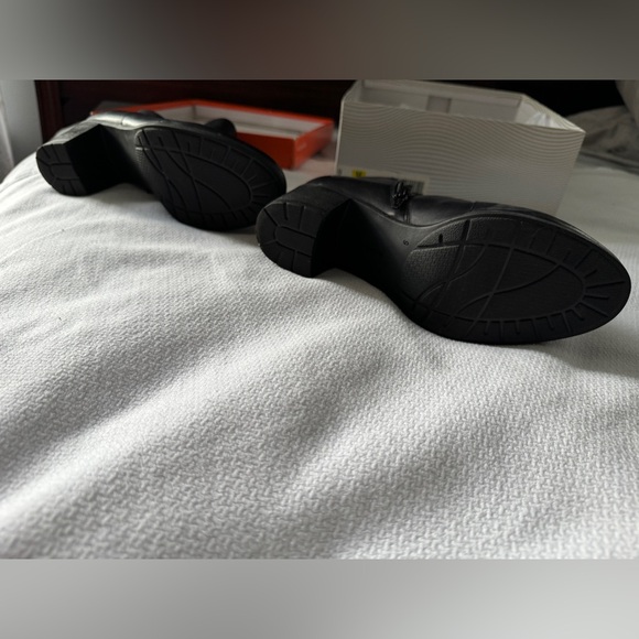 Easy Spirit Boots 9M. - Picture 5 of 5